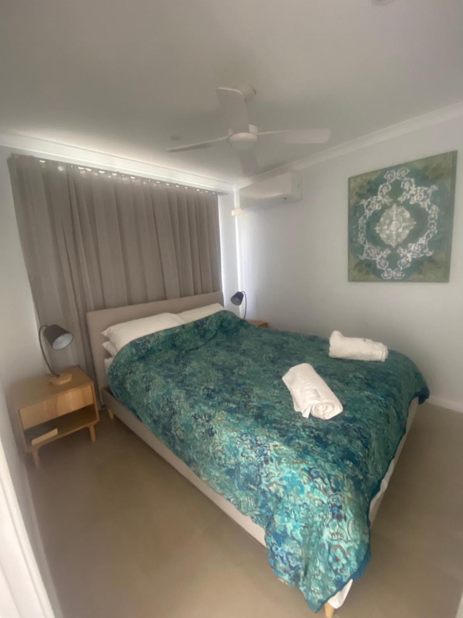 Pelican Shore Oceanfront Villa 6 كالباري المظهر الخارجي الصورة