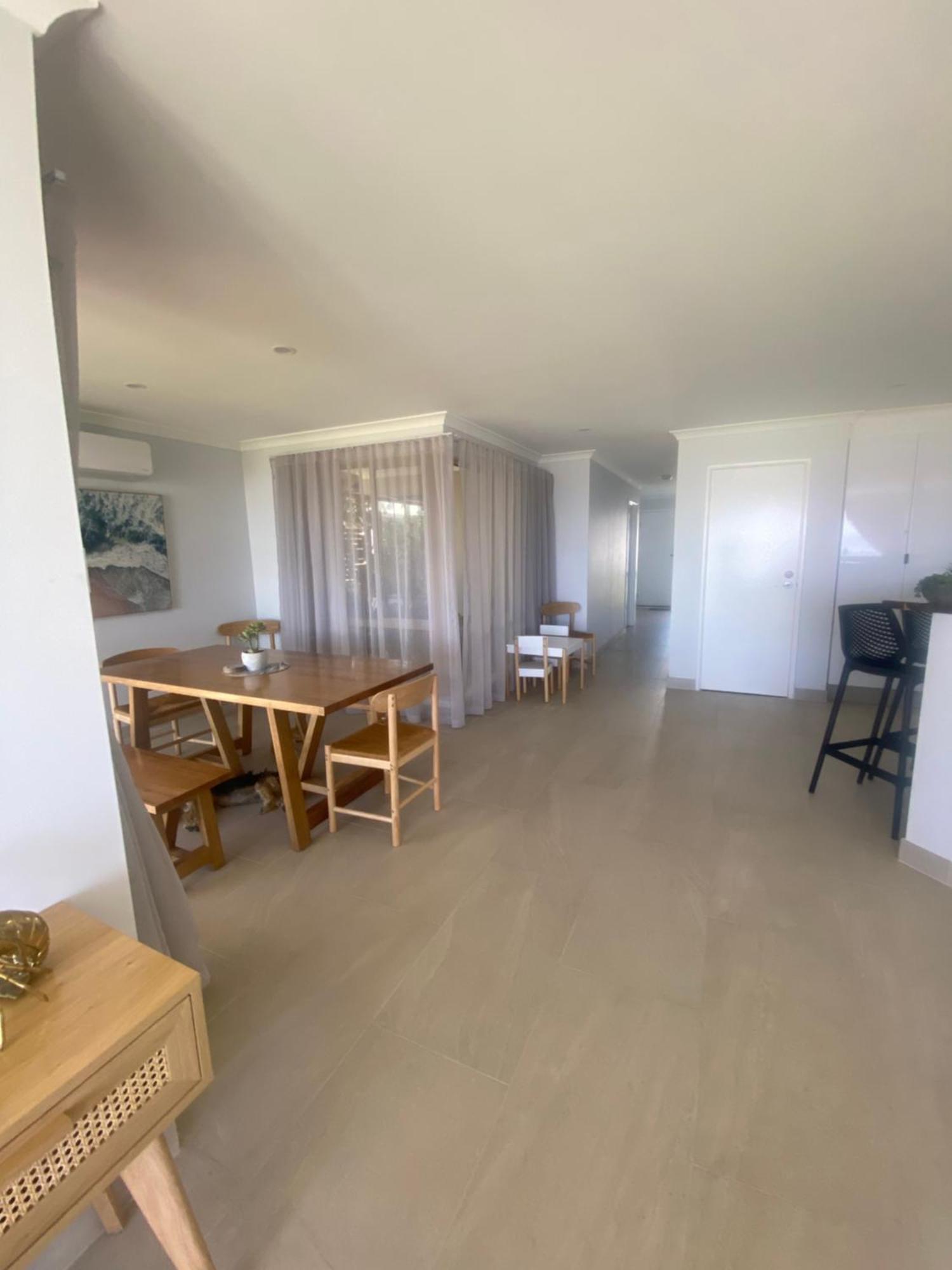 Pelican Shore Oceanfront Villa 6 كالباري المظهر الخارجي الصورة